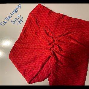 Medium red TIK TOK style leggings